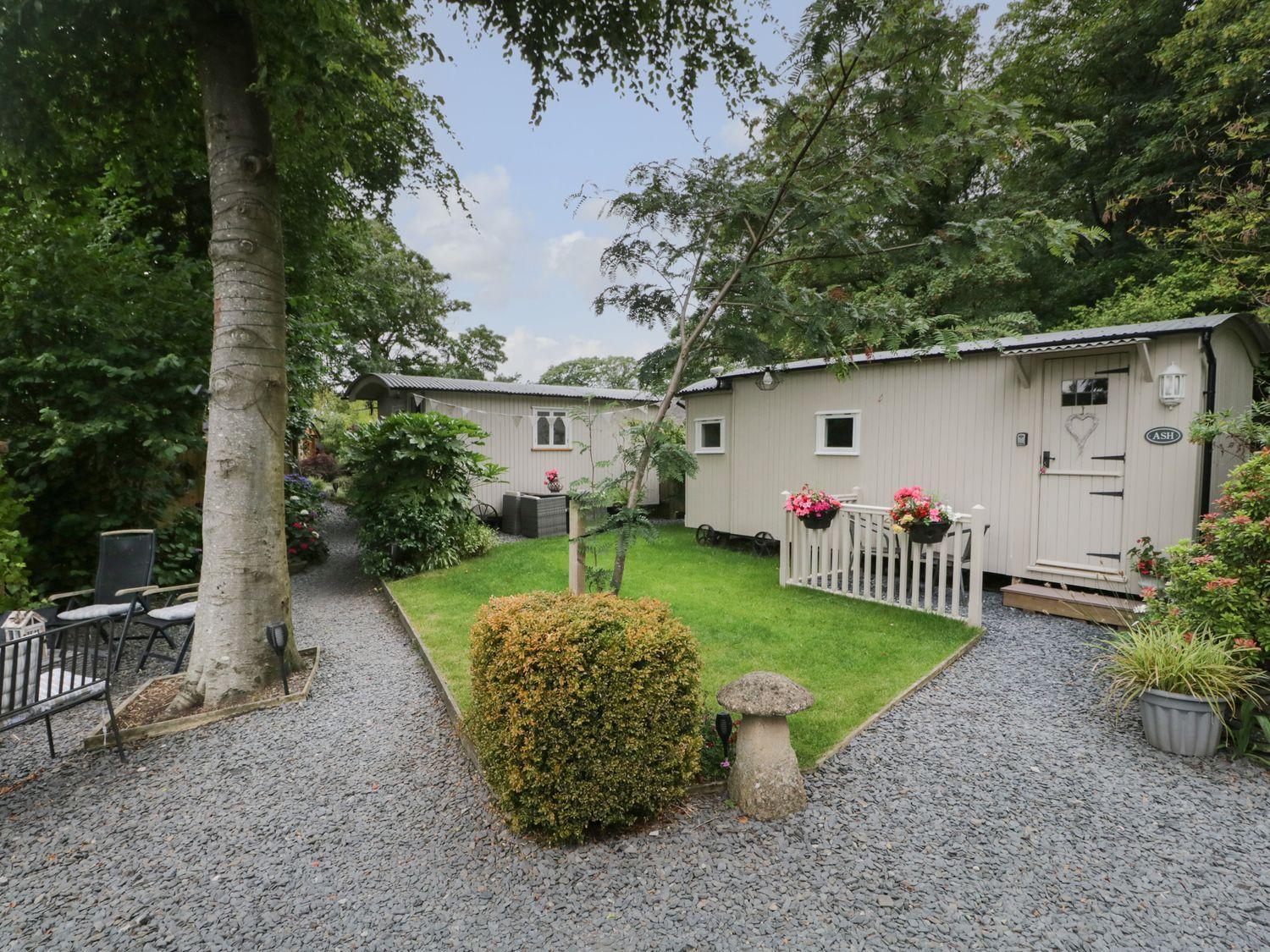 Woodmans Huts Otel Haverthwaite Dış mekan fotoğraf